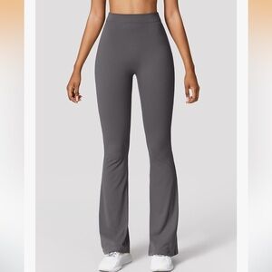 Women's Gray Flared leggings casual loungewear activewear NWOT Size Small